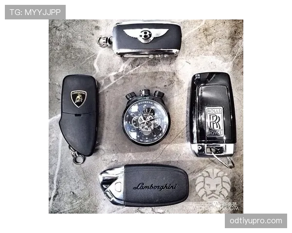 孙铭徽这日常，朋友圈发的豪车照跟他球场飞奔完全不像一回事啊